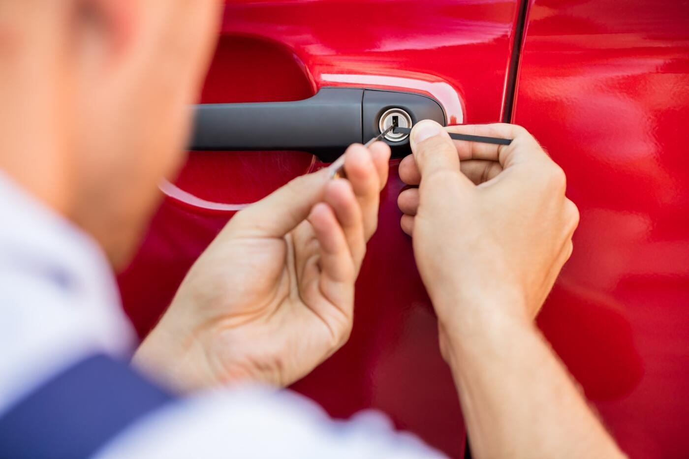 Locked Out, Lost Keys, or a Broken Fob? Here’s How Car Locksmiths in Stockport Actually Save the Day
